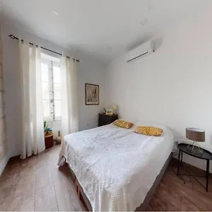 Alloggio in famiglia Double Bedroom In St Julians In Shared House, San Giuliano